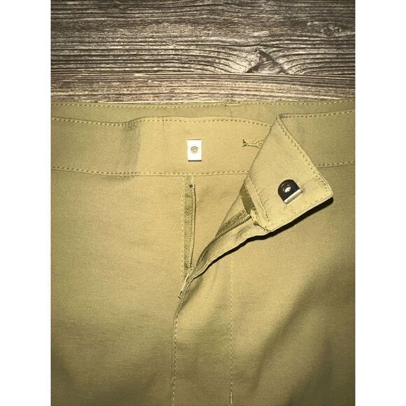38- Mens Cargo Golf Shorts 8" - All in Motion - Dusty Khaki Green. NWT. M - Picture 3 of 7